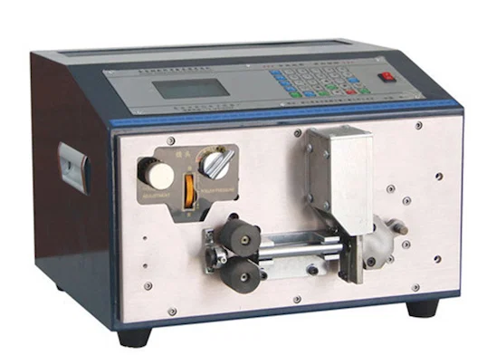 Stroj na odizolování, ohýbání a stříhání vodičů WPM-09SB